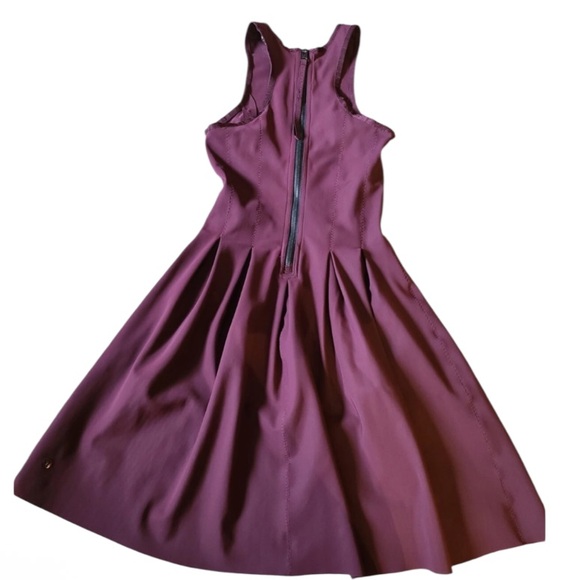 Like New Lululemon Here to There Dress In Bordeaux Drama Size 2 - Picture 6 of 6